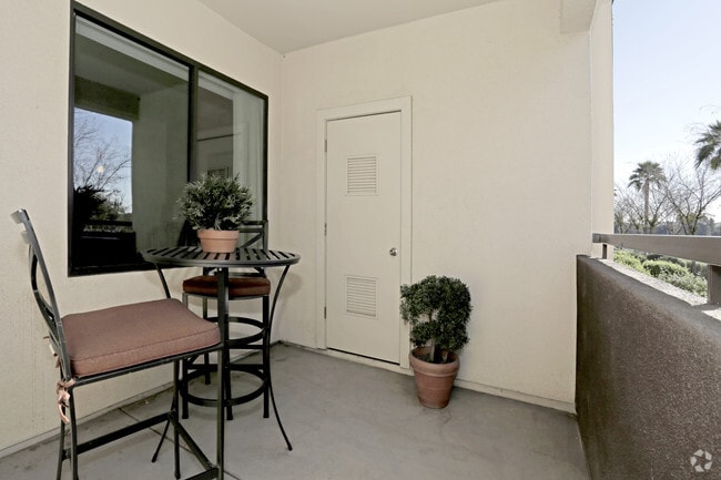 Photo - West Town Court