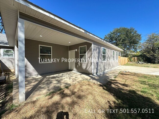 Building Photo - 1724 Parker St Unit A