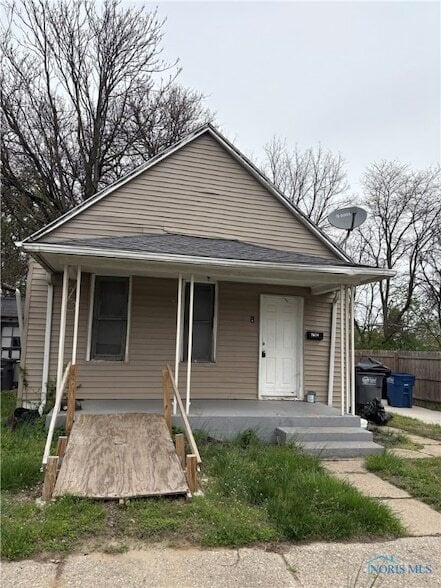 Building Photo - 1614 Pinewood Ave Rental