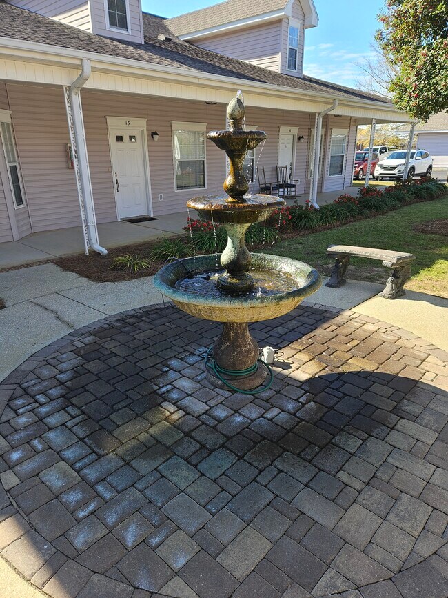 Photo - 102 Courthouse Dr Unit 11