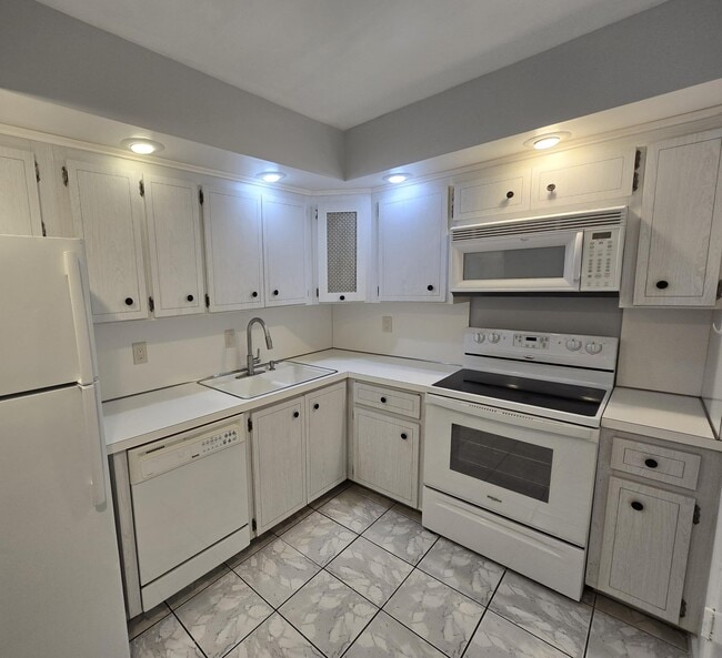 Photo - 5840 NE 22nd Way Unidad 707