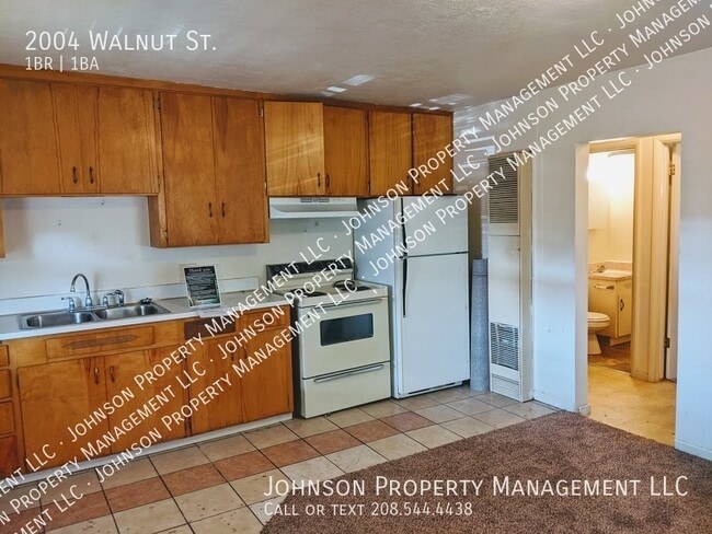 Photo - 2004 Walnut St