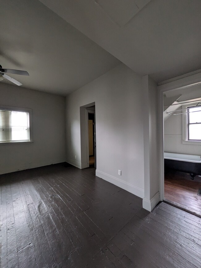 Photo - 878 Prospect Ave Unidad Front Upper