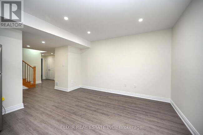 Photo - 46 Mevira Gardens