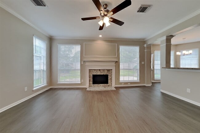 Building Photo - 8815 Lawncliff Ln Rental