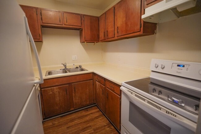 Photo - 2325 W Pensacola St Unit 223