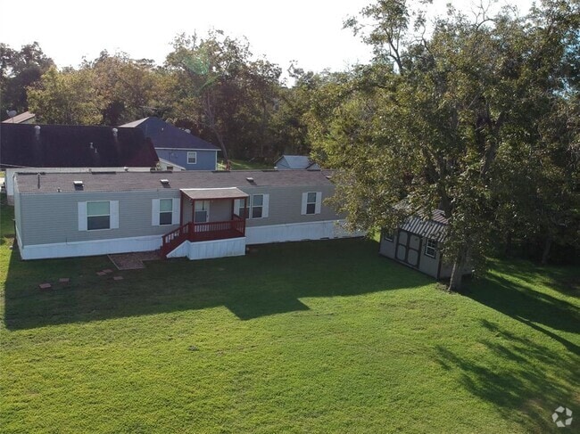 Building Photo - 215 Live Oak St Rental