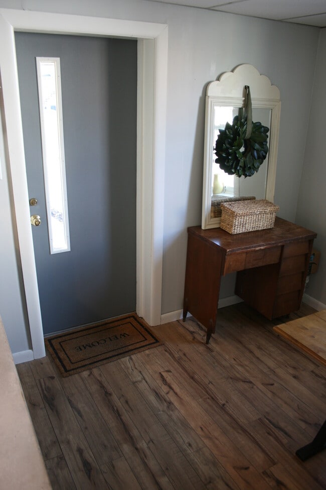 Photo - 22 N Railroad St Unit Peony Corner Apt. 101