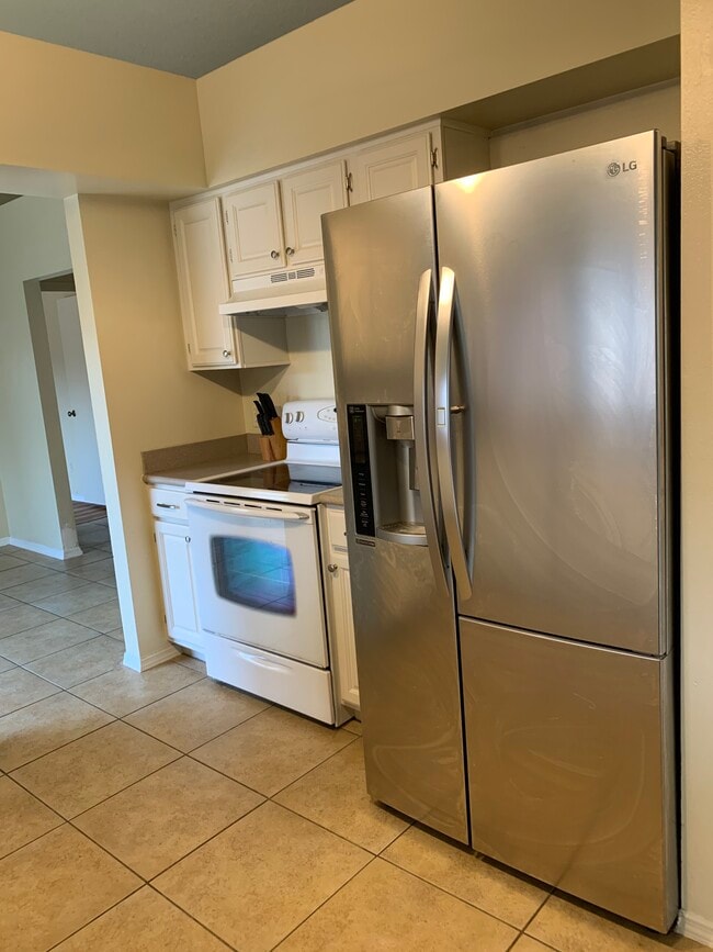 Photo - 2832 Oak Shore Rd