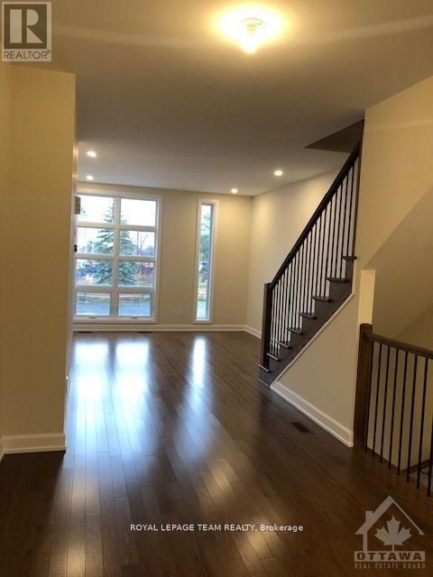 Photo - 31 Des Oblats Ave