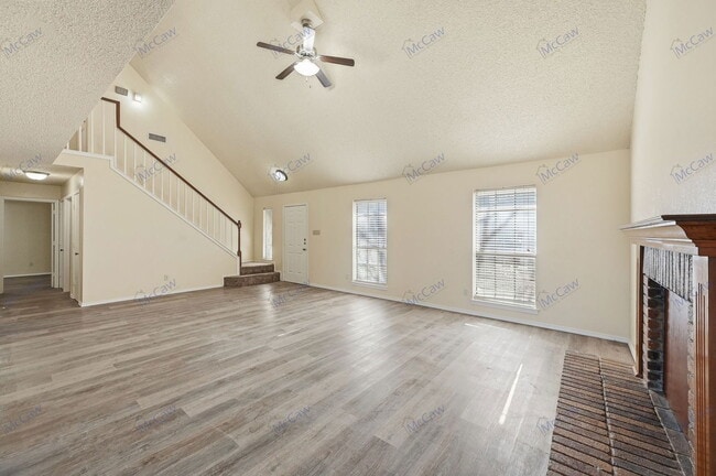 Photo - 911 Wellridge Dr