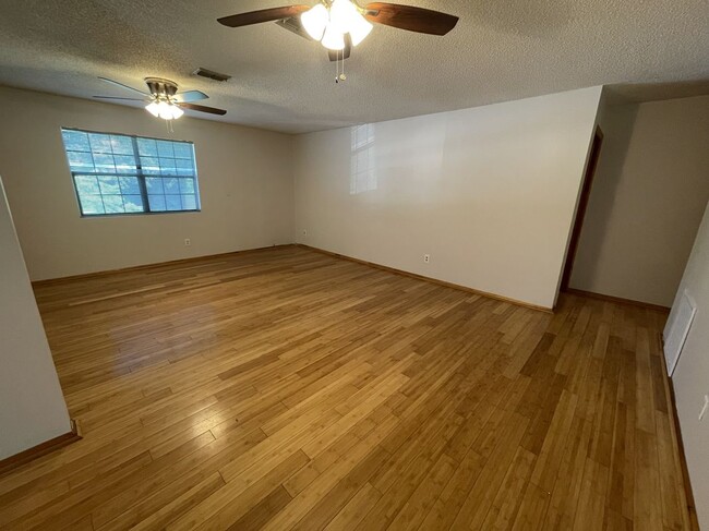 Photo - 3881 Strawberry Plains Rd