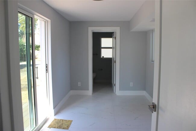 Photo - 522 SE 20th Ct