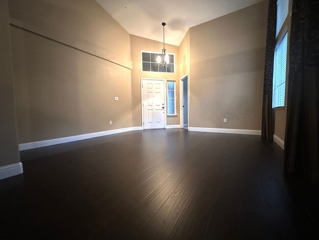 Photo - Gorgeous 4 Bed, 2 Bath in Shadow Lakes with SOLAR!