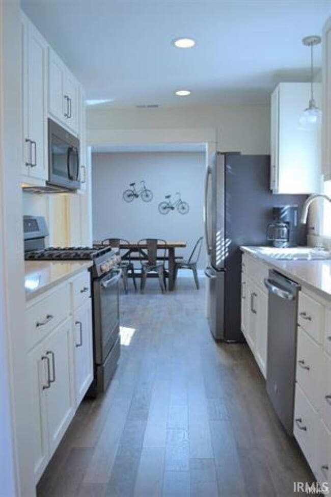 Photo - 124 N Bryan Ave