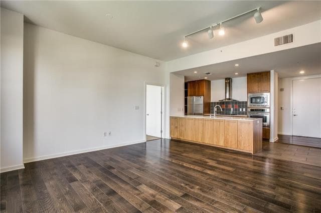 Photo - 2323 N Houston St Unit 516