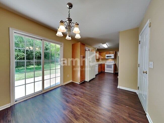 Photo - 14 Bluestem Ct