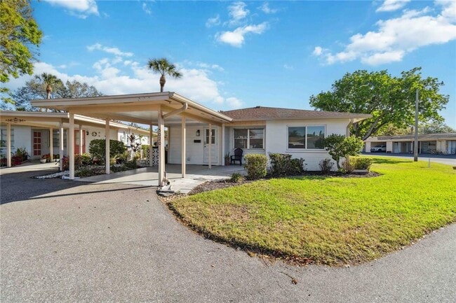 Building Photo - 5020 Live Oak Cir Rental