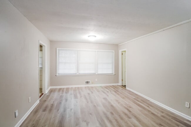 Photo - 3135 Robin Rd