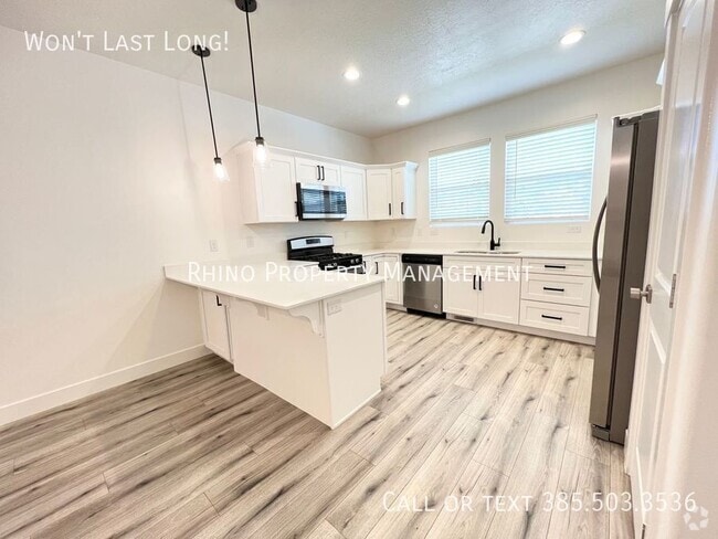 Building Photo - 13941 Little Rdg Ln Rental