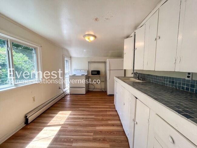 Photo - 305 N Boundary St Unit b