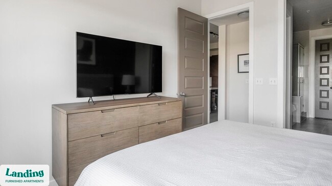 Photo - 825 Usener St Unidad 923