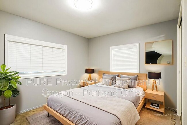 Photo - 13930 SE Bush St Casa