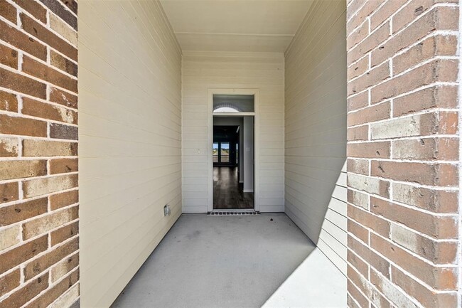 Photo - 2265 Wooster St