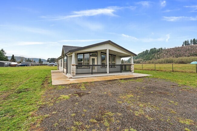 Photo - 210 Mossyrock Rd W