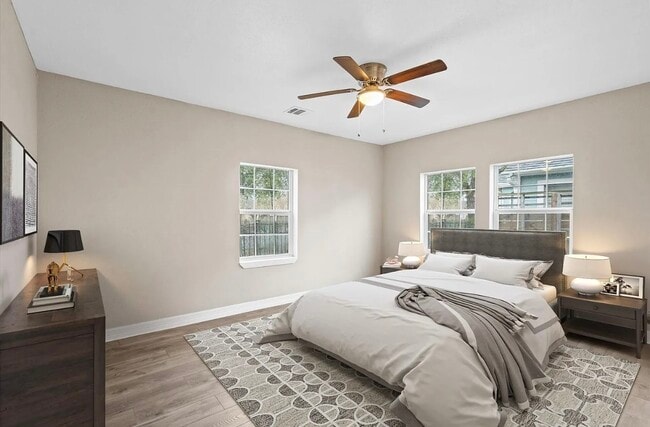 Photo - 5244 Leeland St