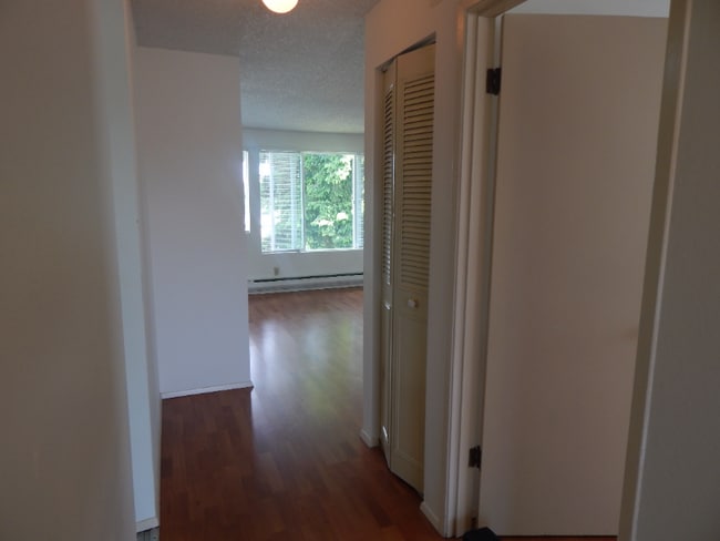 Photo - 21011 67th Ave W Unidad 8