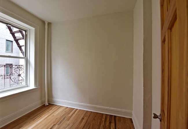 Photo - 234-236 Thompson Street