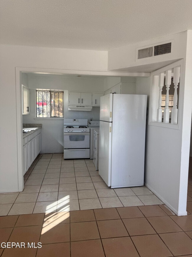Photo - 3415 Wickham Ave