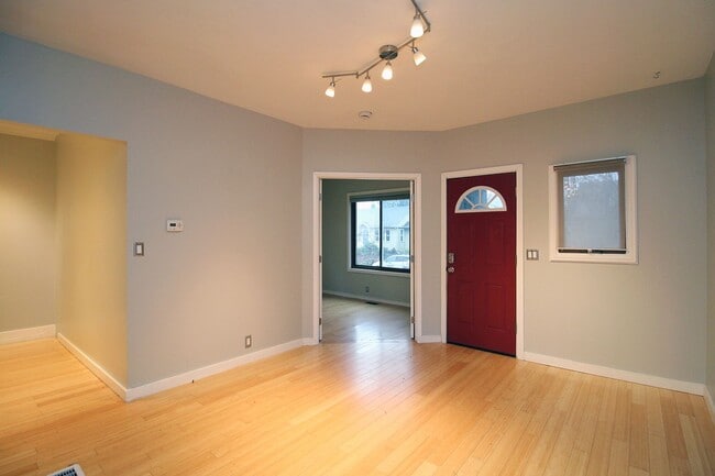 Photo - 4823 NE 13th Ave