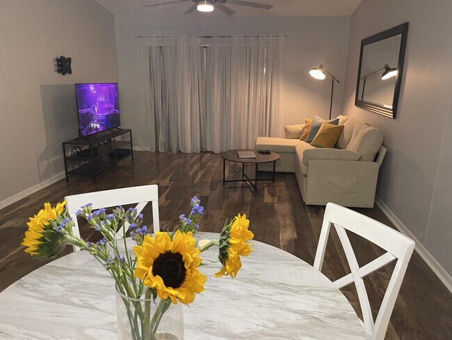 Photo - 1030 Green Pine Blvd