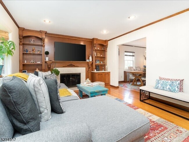 Photo - 25 Sommer Ave