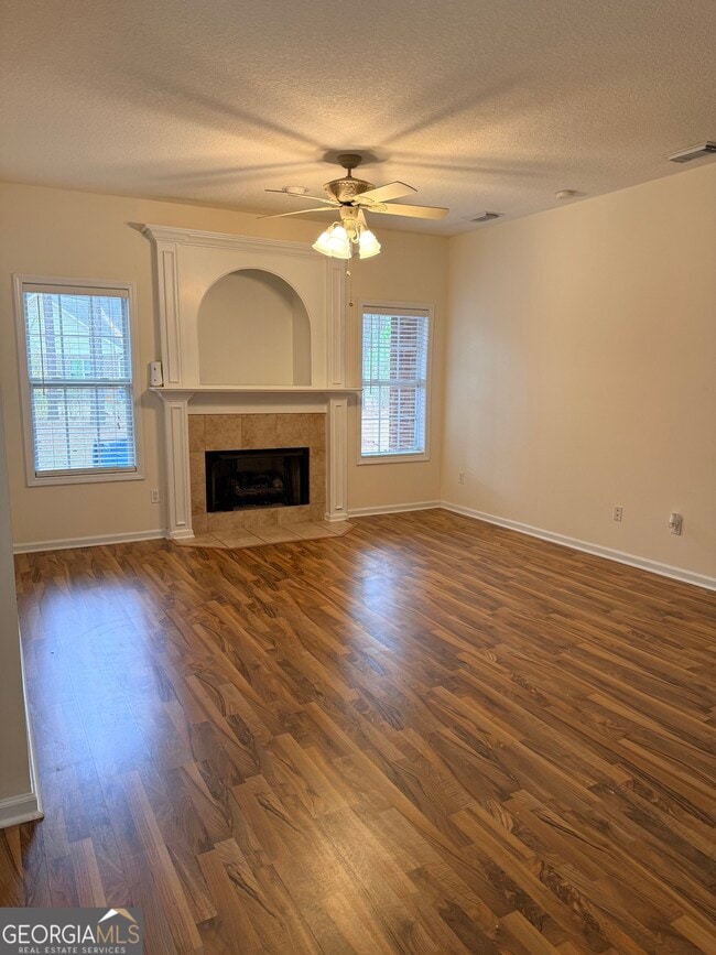 Photo - 1114B Southbend Dr