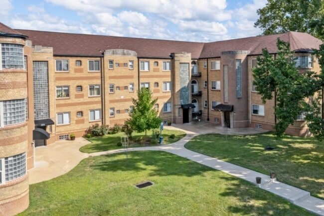 Building Photo - 6010-20 S Kingshighway LLC Rental