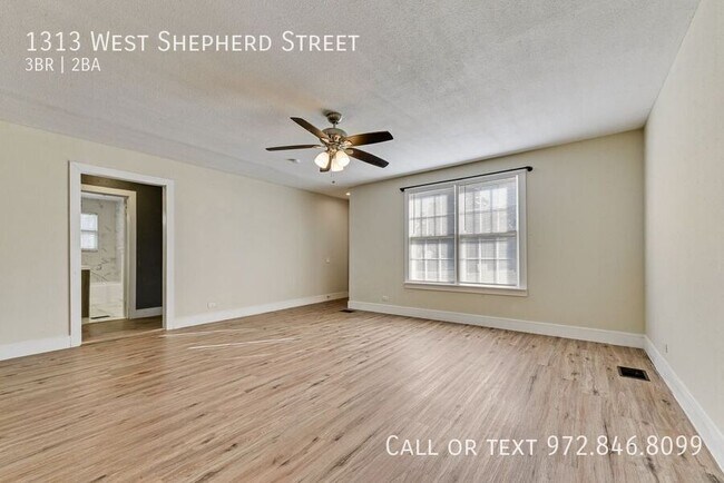 Photo - 1313 W Shepherd St