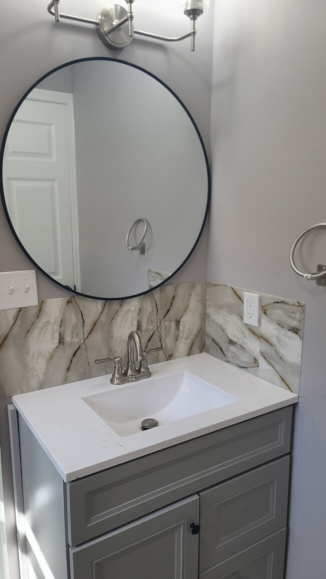 1st bathroom - 308 King St Unit Apartment #2(2nd and 3rd)