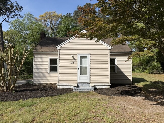 Building Photo - 508 Hayward Ave