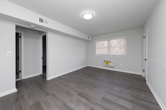 Living Area - Christiana Pointe Apartments