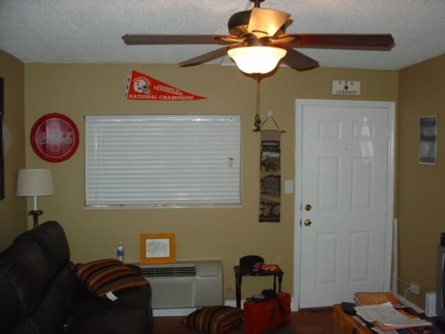 Photo - Prime Location Near UTK and Downtown Knoxv... Unit ET106 BR1  (HOLJ)