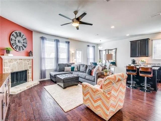 Photo - 3104 Walker Creek Dr