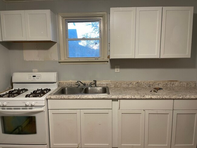 Photo - 69 W 21st St Unit 69 w 21st 2