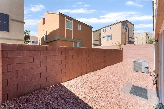 Photo - 10529 Headwind Ave House