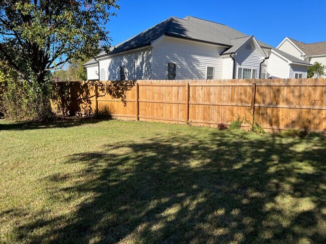 Photo - 3706 Martha Ln N