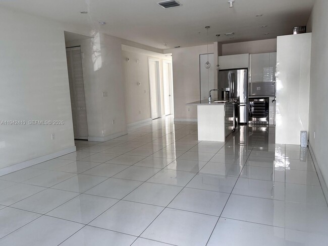 Photo - 10220 NW 63rd Terrace Unit 101