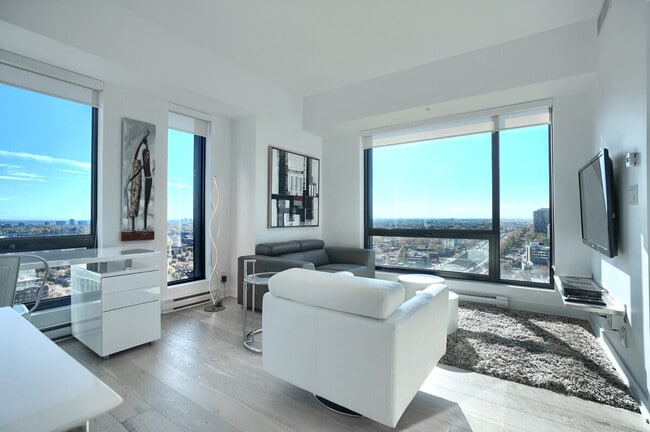 Photo - 100 Av. des Canadiens-de-Montréal Unité SI ID1300970P