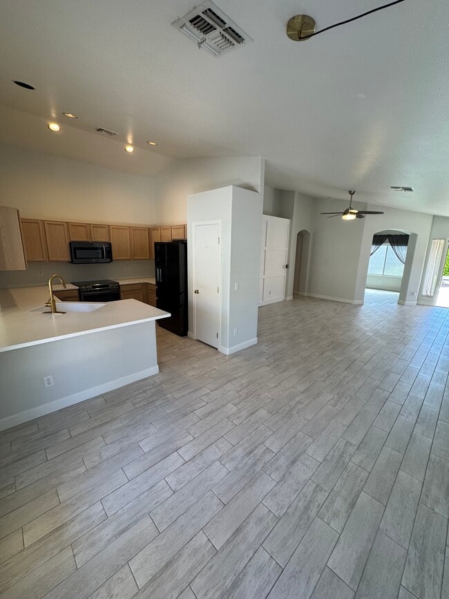 Photo - 21469 N 79th Dr
